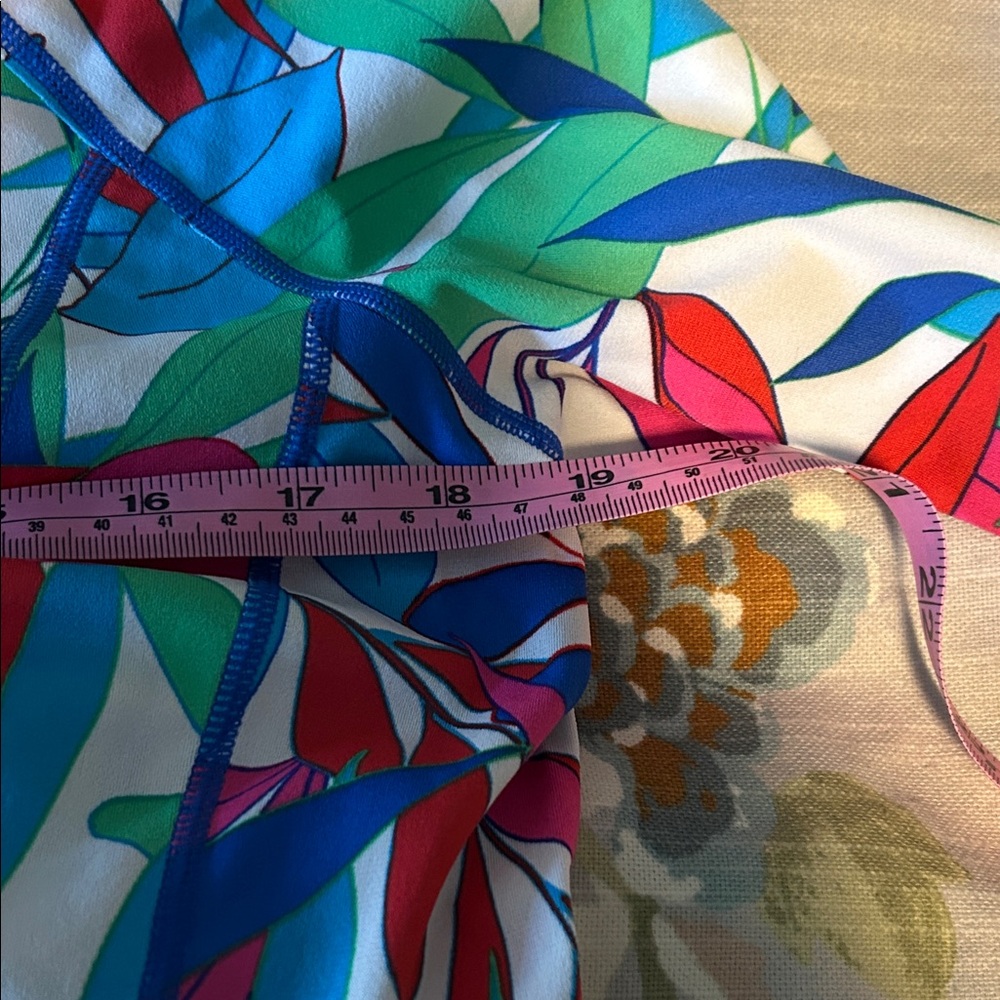 Floral Sun Protection Long Sleeve Top - Picture 8 of 11